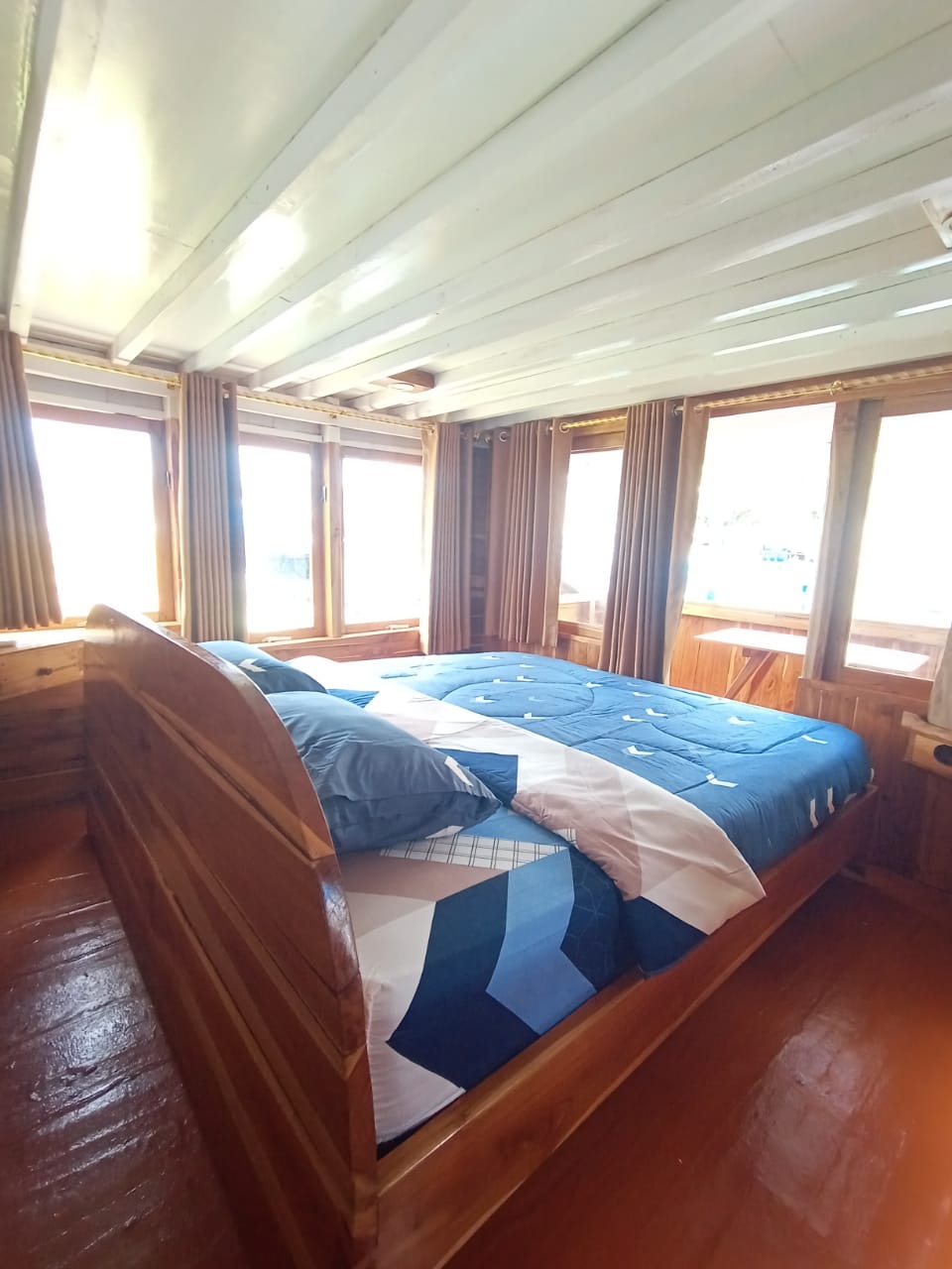 Aurelia Phinisi 3D2N Sailing Komodo Liveaboard from Labuan Bajo