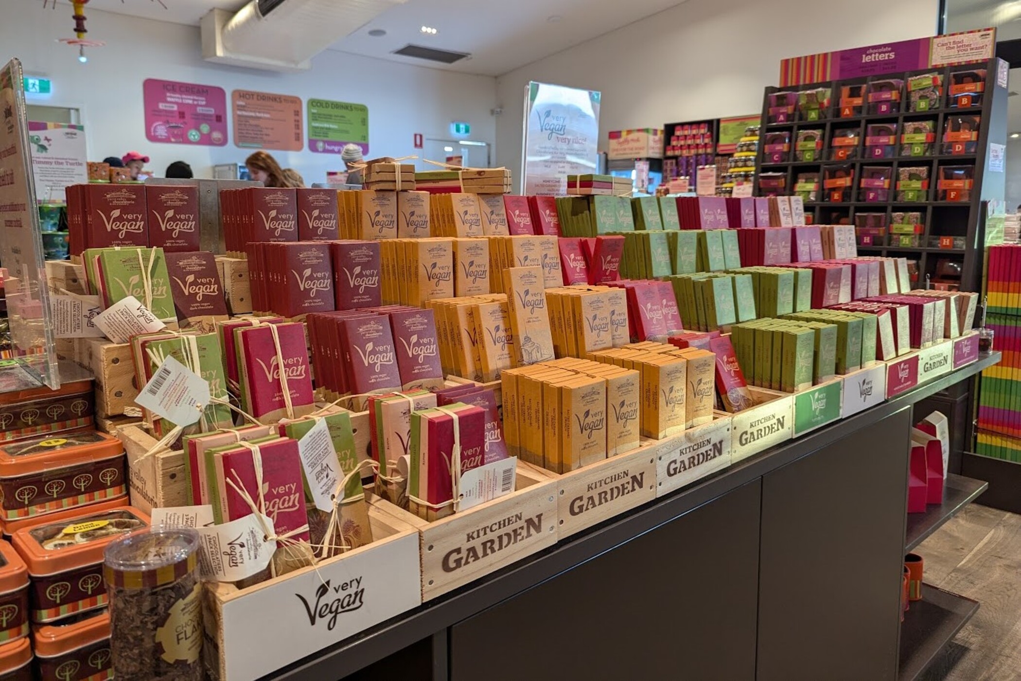 湖山雪地＆史蒂文森瀑布＆巧克力工廠一日遊（墨爾本出發）