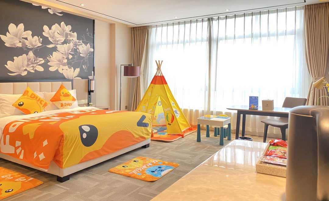 Little Yellow Duck Family Room