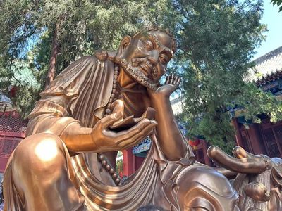 北魏孝昌三年(527 年)之後,菩提達摩來到少林寺,傳授禪宗,少林寺逐漸成為禪宗的祖庭 北魏孝昌三年(527 年)之後,菩提達摩來到少林寺,傳授禪宗,少林寺逐漸成為禪宗的祖庭