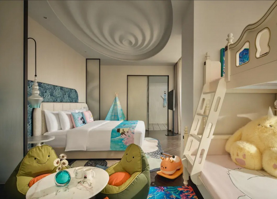 Milu Co-branded Family Room Reference Images