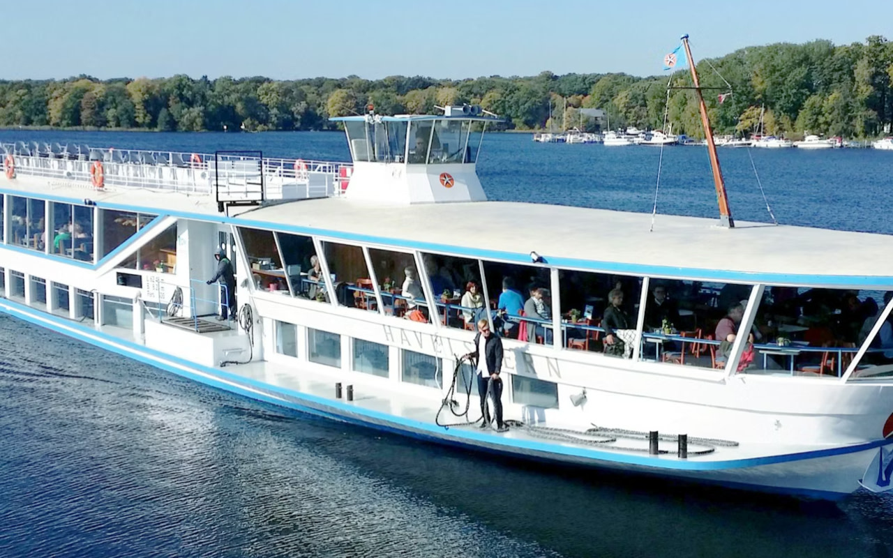 Seven Lakes Cruise from Wannsee
