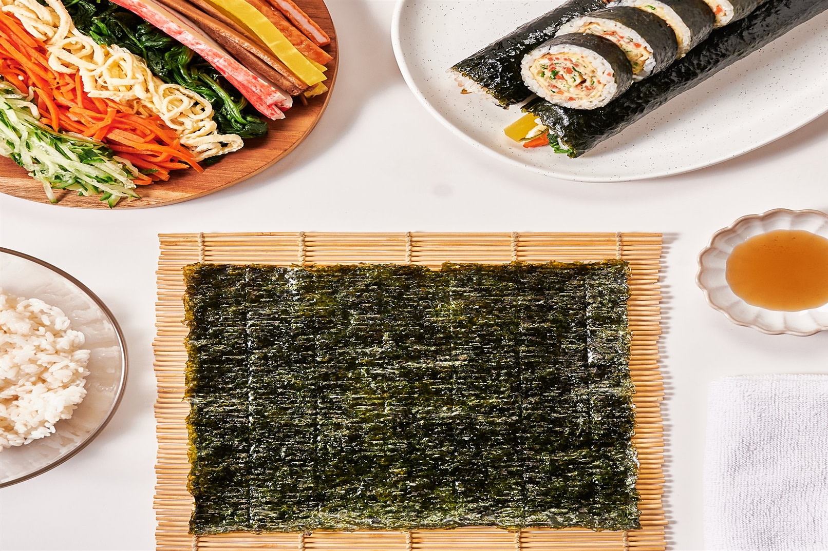 Tteokbokki, Gimbap & Japchae Cooking Class in Hongdae