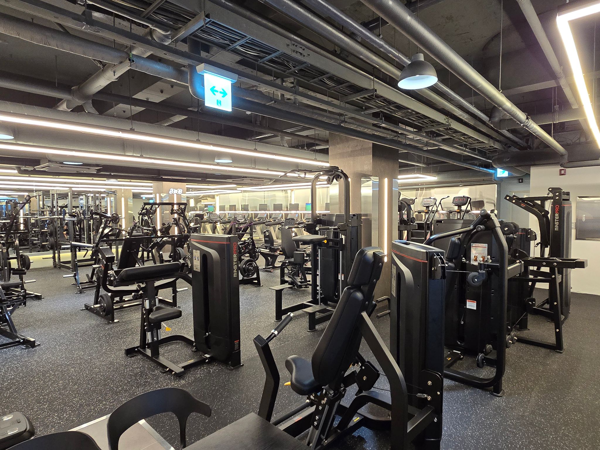 Short Term Gym Membership (1 or 2 Weeks) in Seoul
