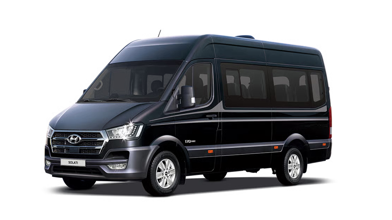 Hyundai Solati (可乘坐 9 - 13 位乘客)。最多可容納 8 件 24 吋行李。
Hyundai Solati (可乘坐 9 - 13 位乘客)。最多可容納 8 件 24 吋行李。