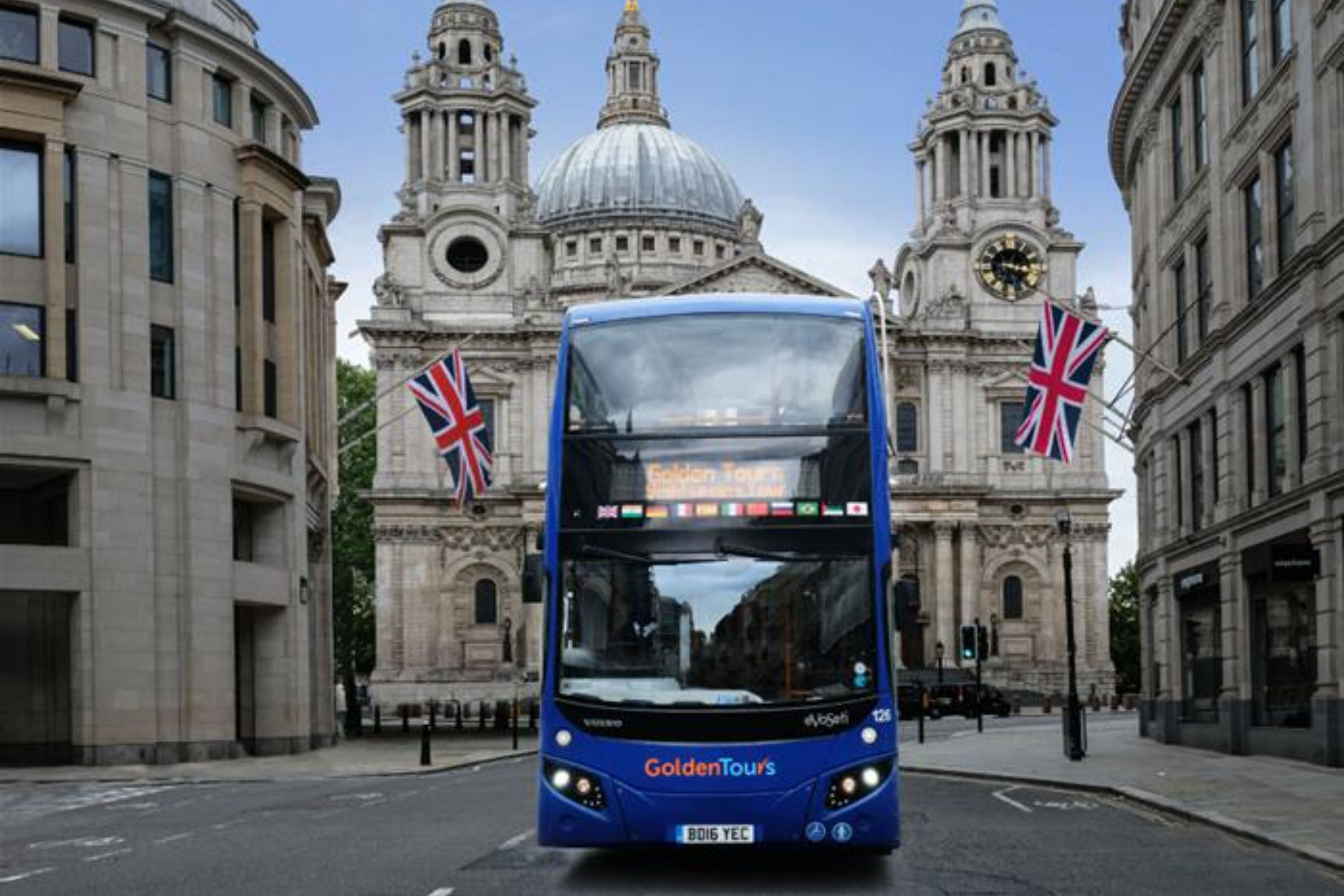 London Hop-On Hop-Off Bus by Golden Tours