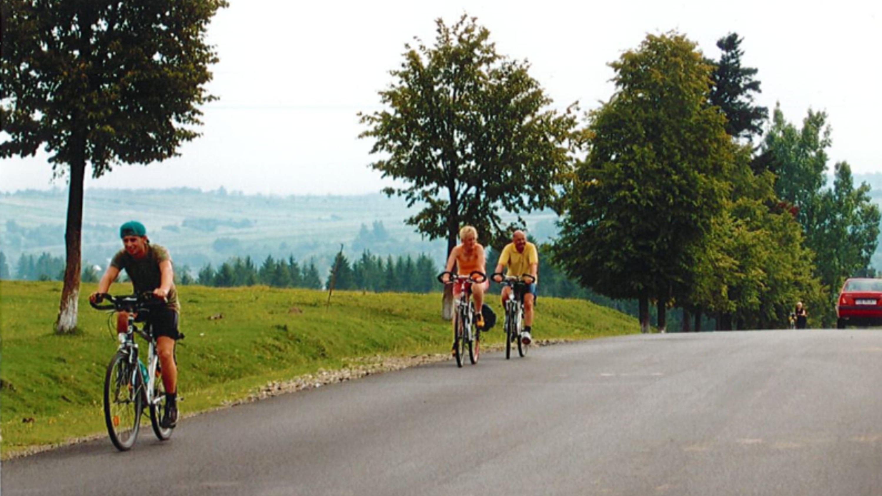 Countryside exploration bike tour in Sibiu
