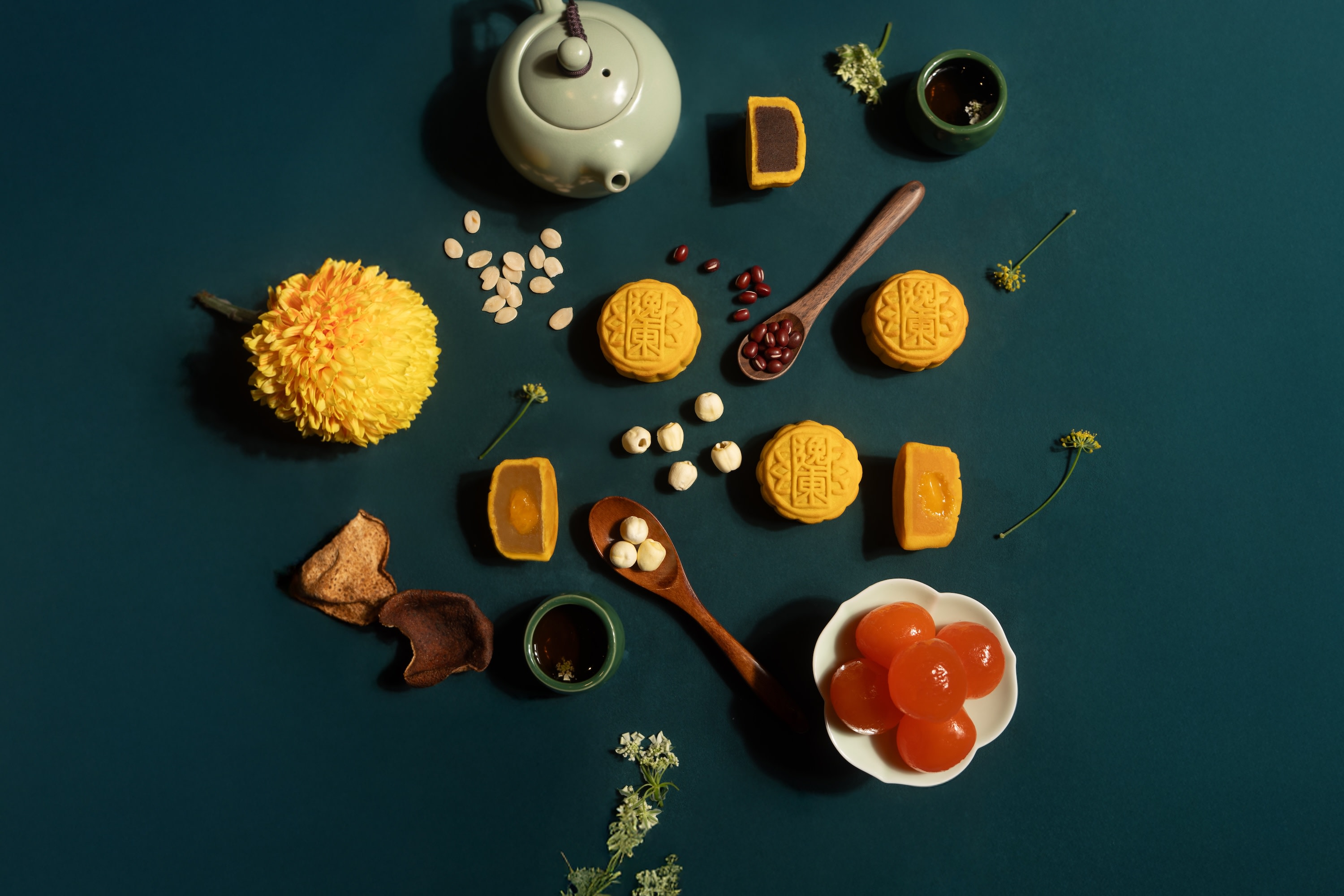 【Early Bird Offers】Eaton HK Mid-Autumn Festival Mooncakes 2026 | Mini Lava Custard Mooncakes