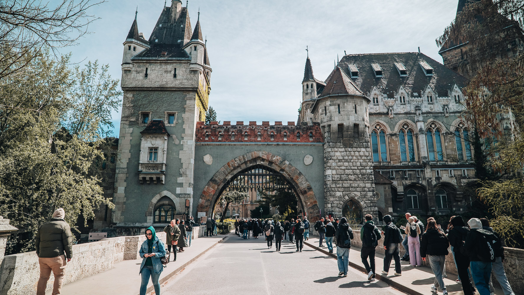 Day Trip to Budapest and Bratislava, two capitals in one day