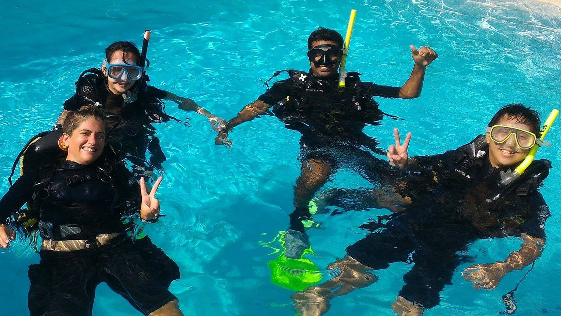 PADI 初階開放水域4天3夜潛水課程