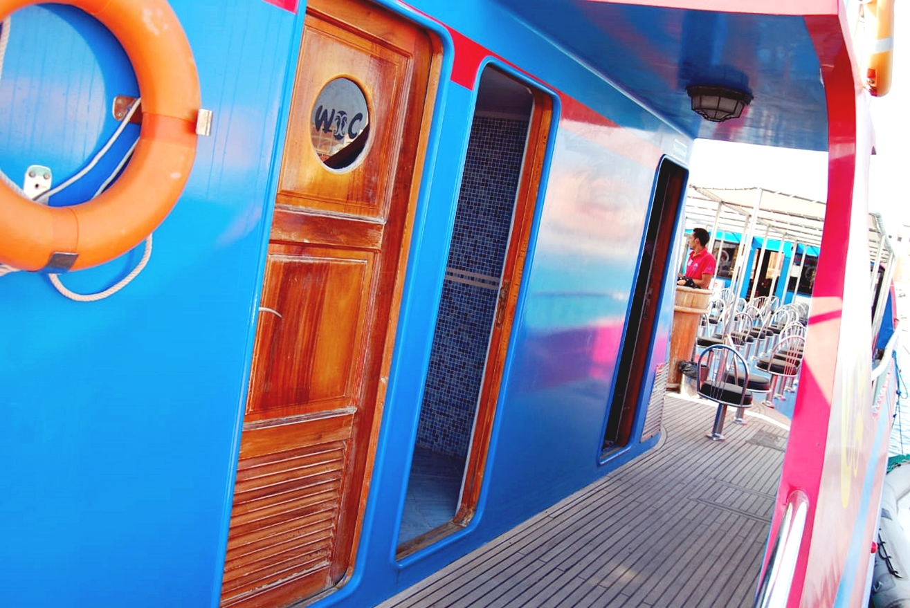 紅海：浮潛半潛艇遊船之旅