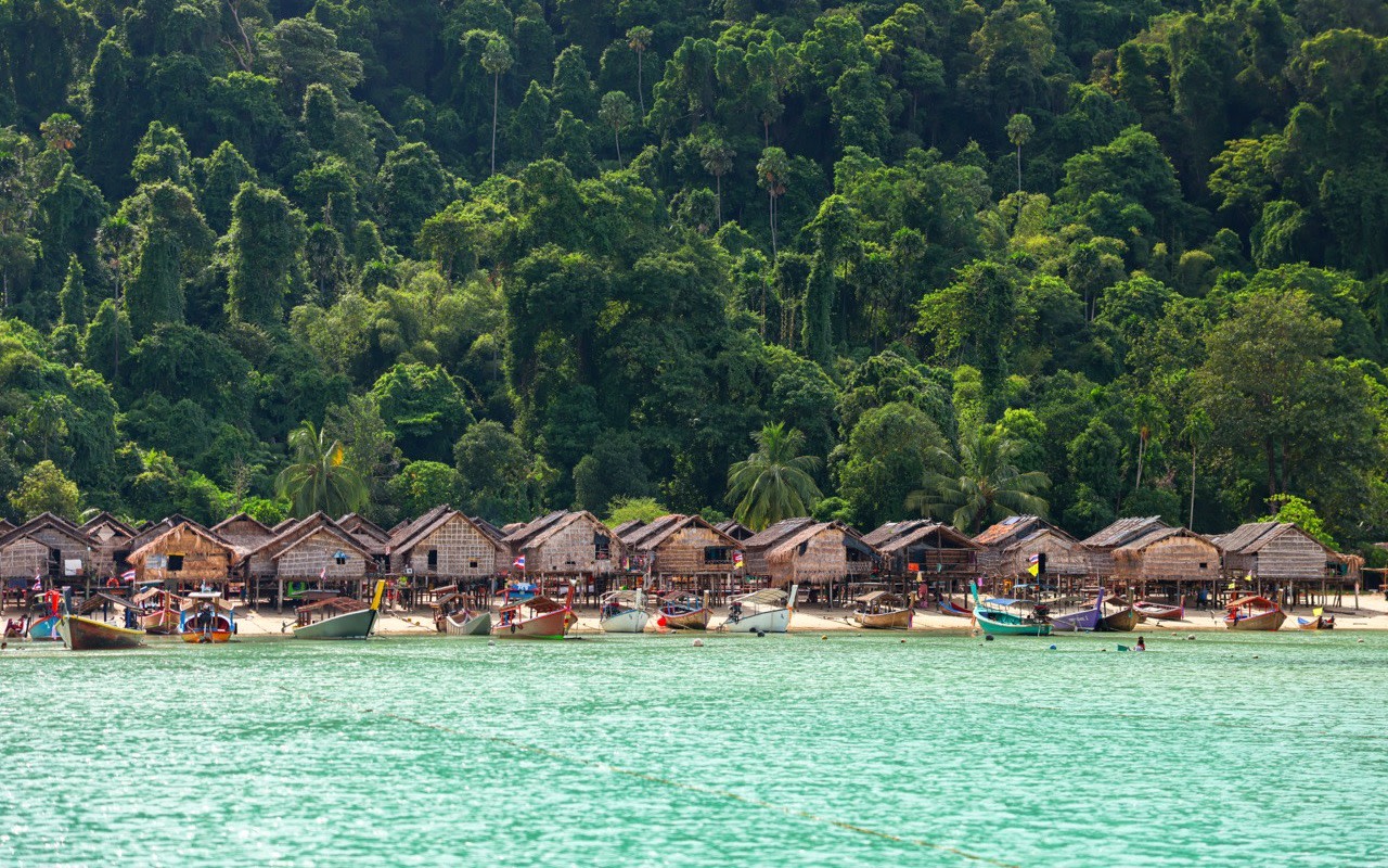 Surin Islands Speedboat Tour by Love Andaman