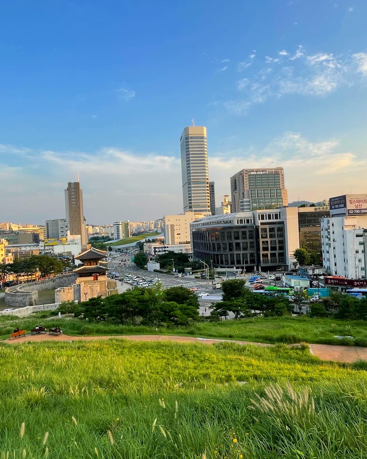 首爾駱山公園徒步 & 當地美食探索體驗