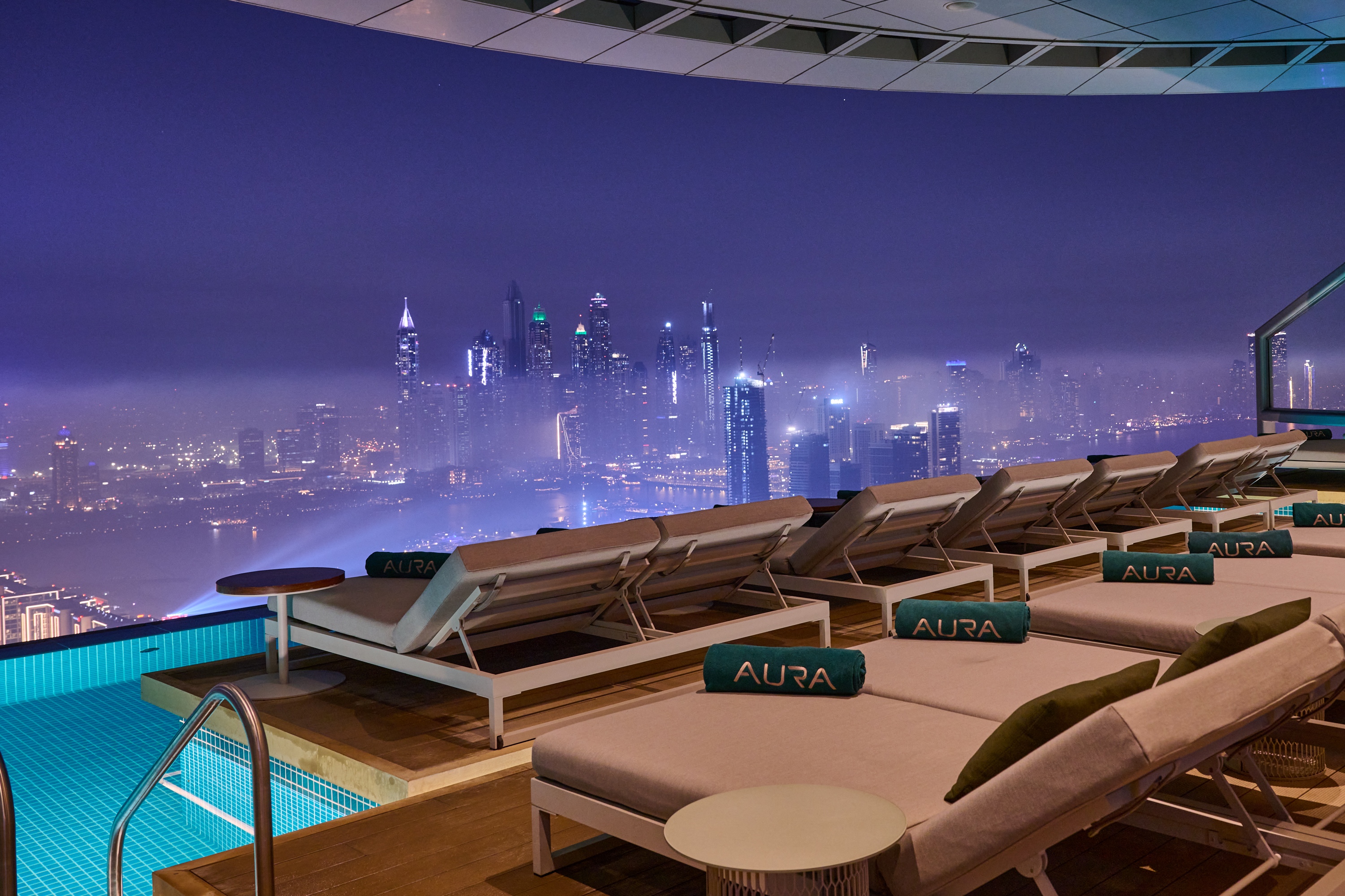 迪拜無限天際泳池 (Aura Skypool Dubai)