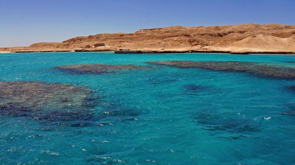 馬卡迪灣：馬加維什島和浮潛之旅（含自助午餐）