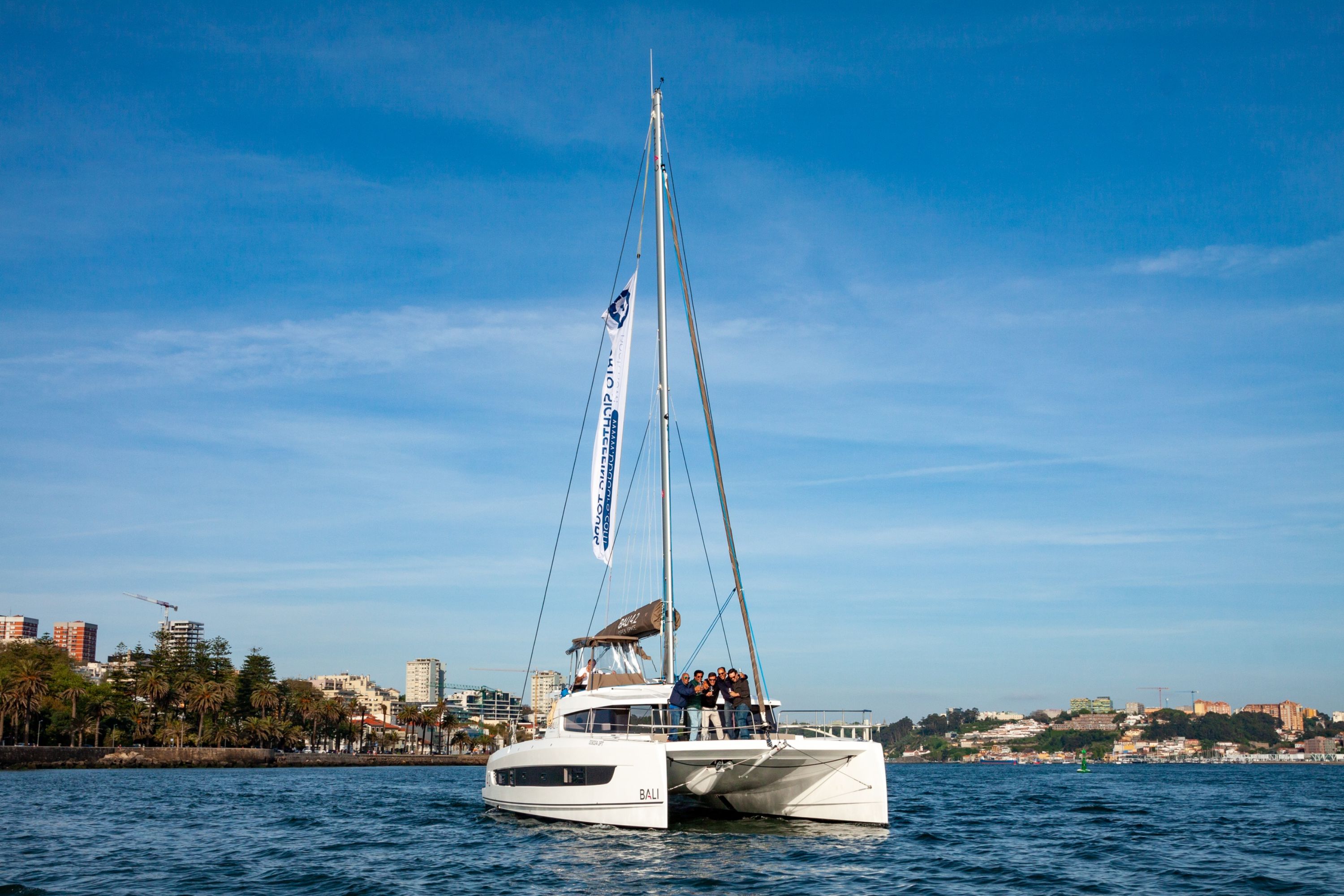 Douro River Sightseeing Sailboat in Porto