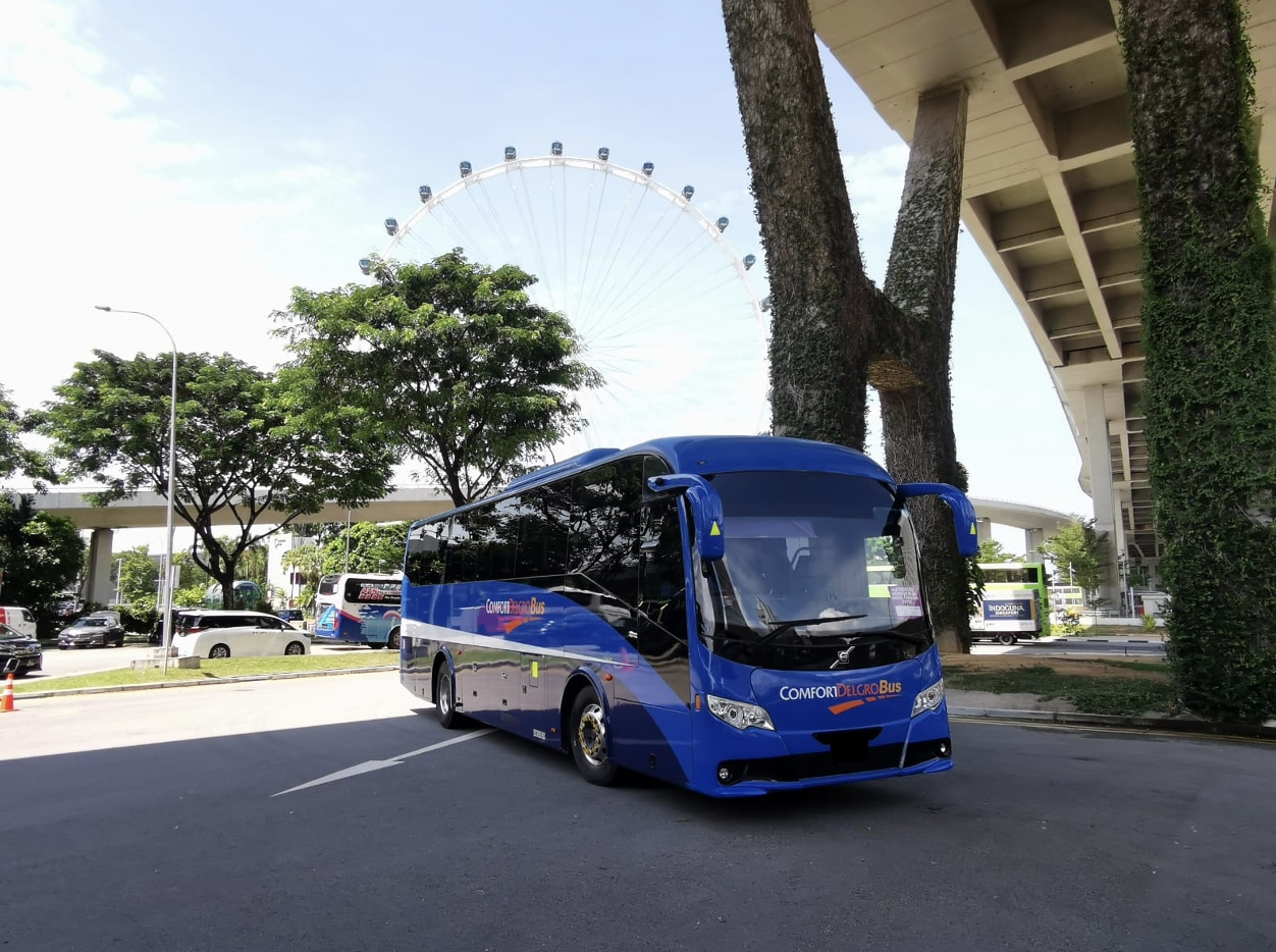 新加坡 ComfortDelGro 巴士租車（含司機）