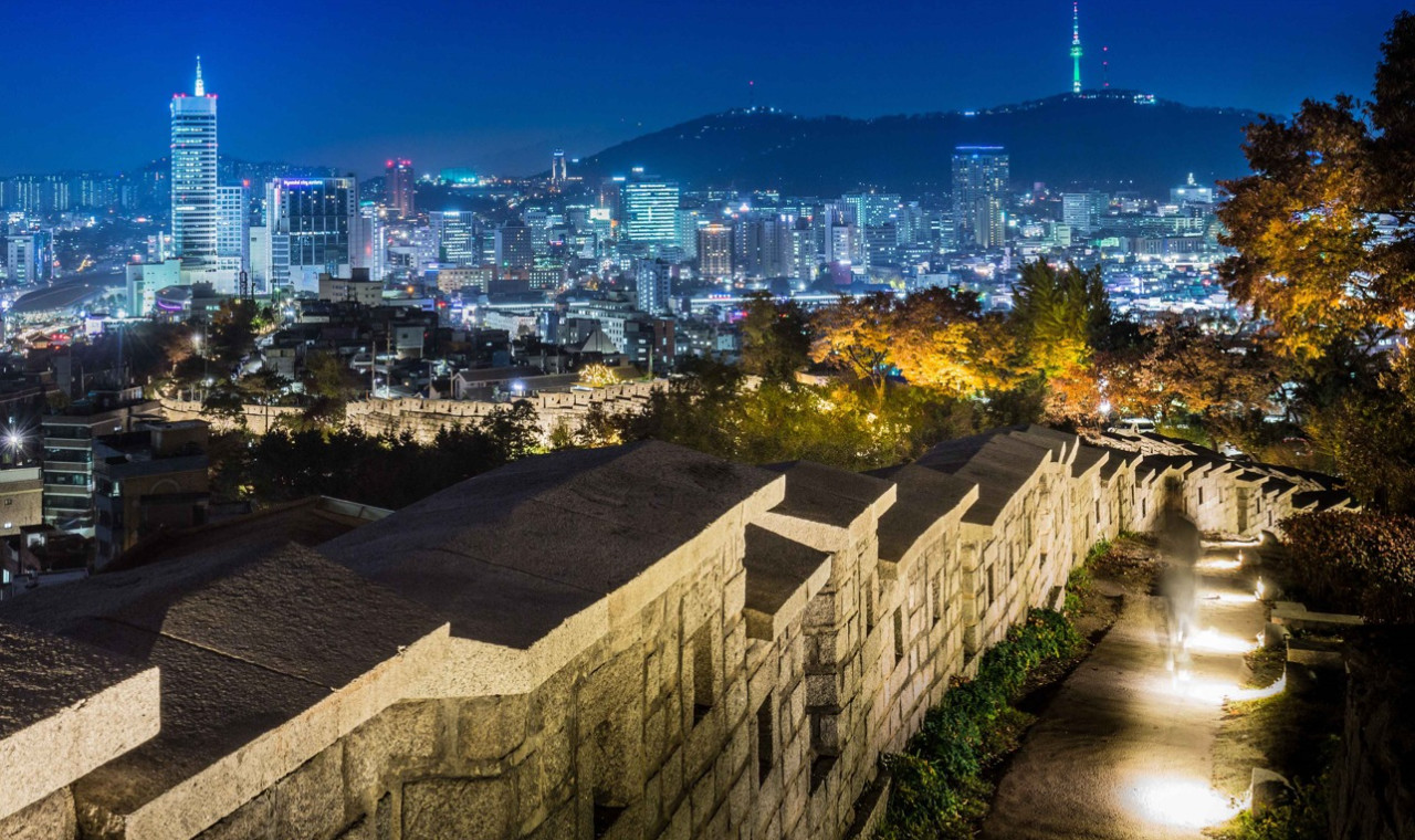 Seoul Bukak Palgakjeong Night View Half-Day Tour