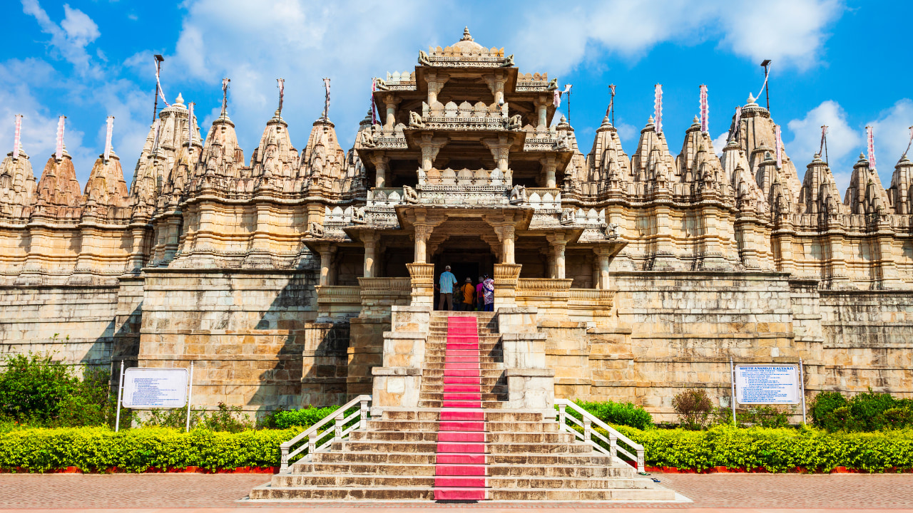 From Udaipur: Kumbhalgarh and Ranakpur Private Day Trip