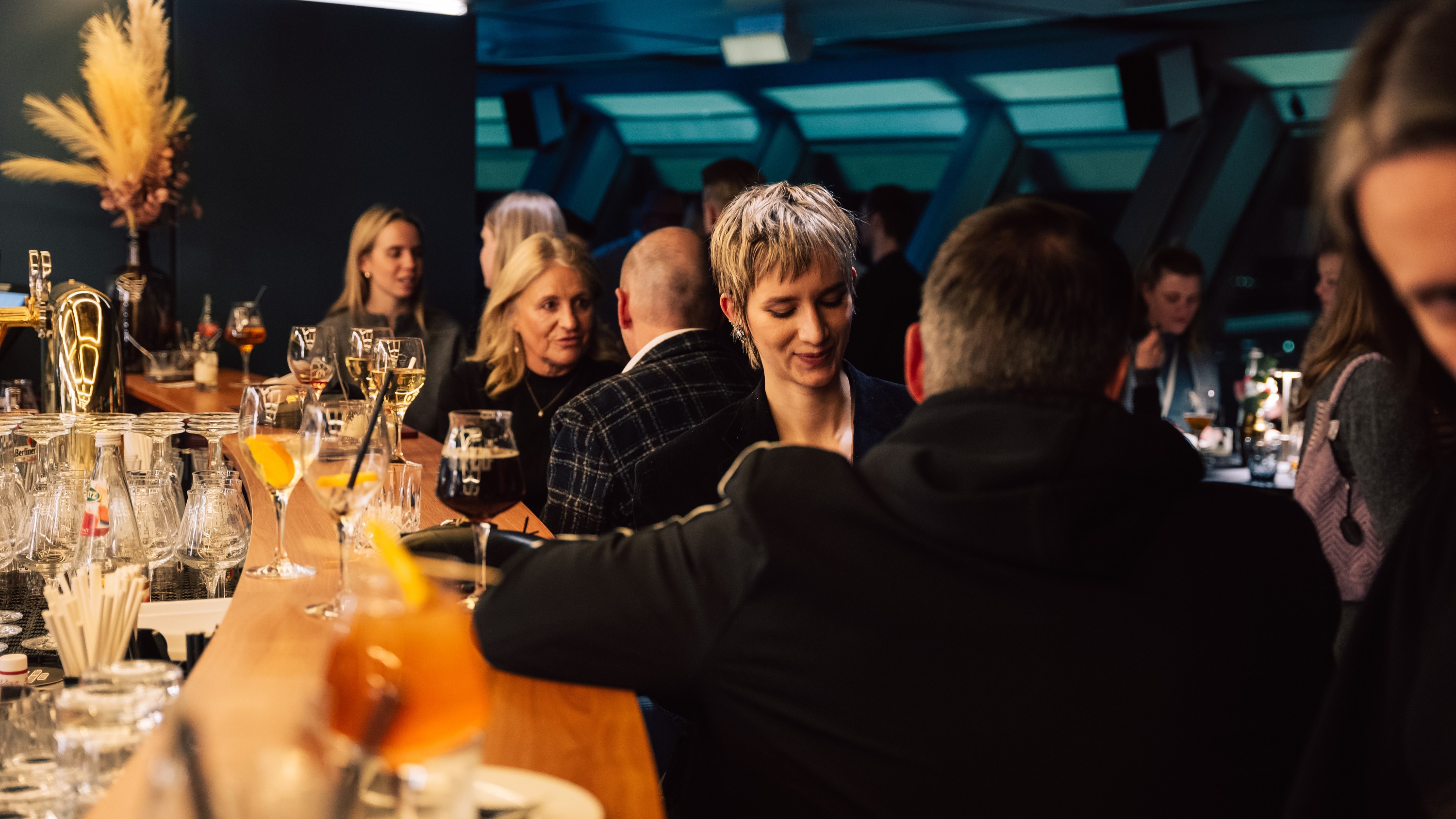 在柏林高空用餐,將難忘美景與溫馨優雅氛圍盡收眼底 在柏林高空用餐,將難忘美景與溫馨優雅氛圍盡收眼底