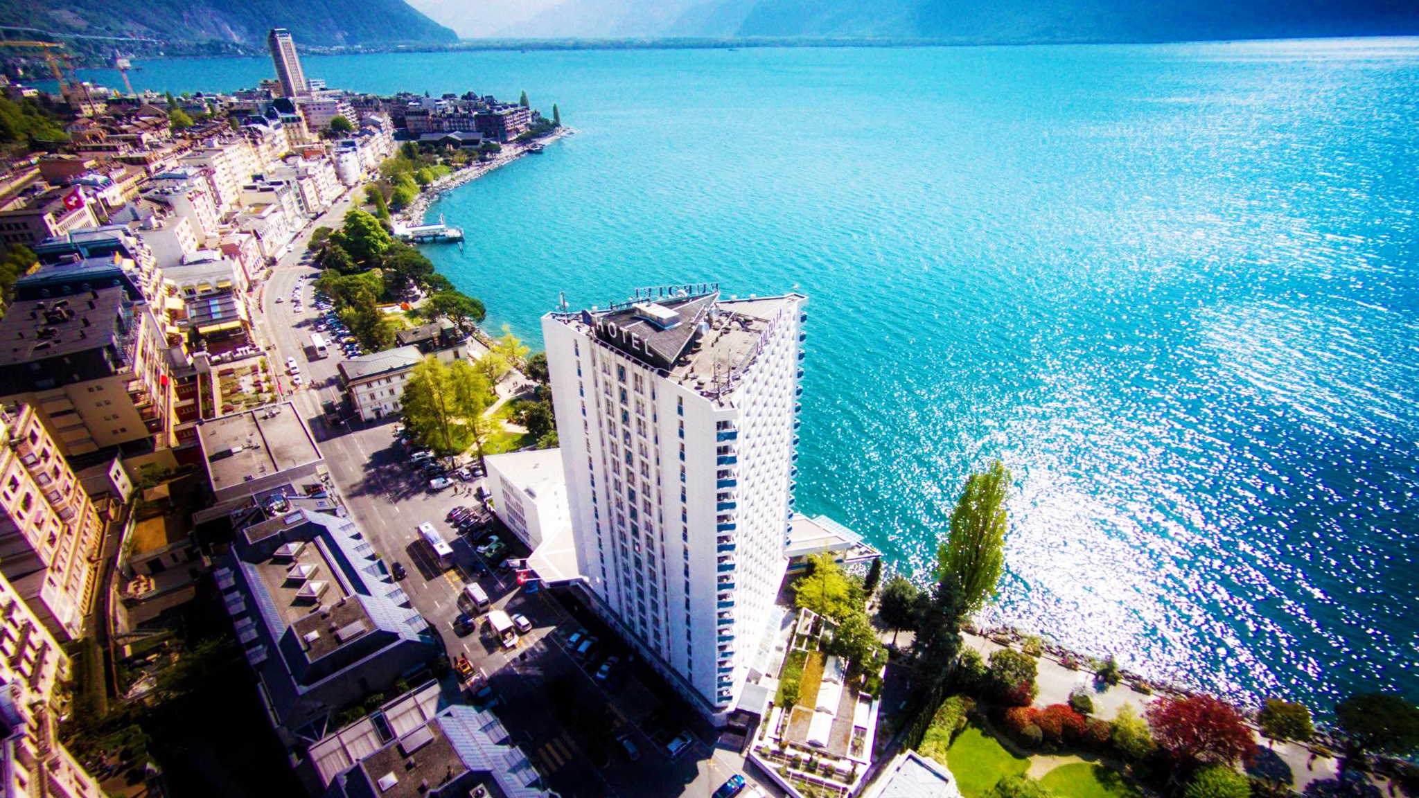 從洛桑 (Lausanne) 出發前往冰川 3000 和蒙特勒 (Montreux)
