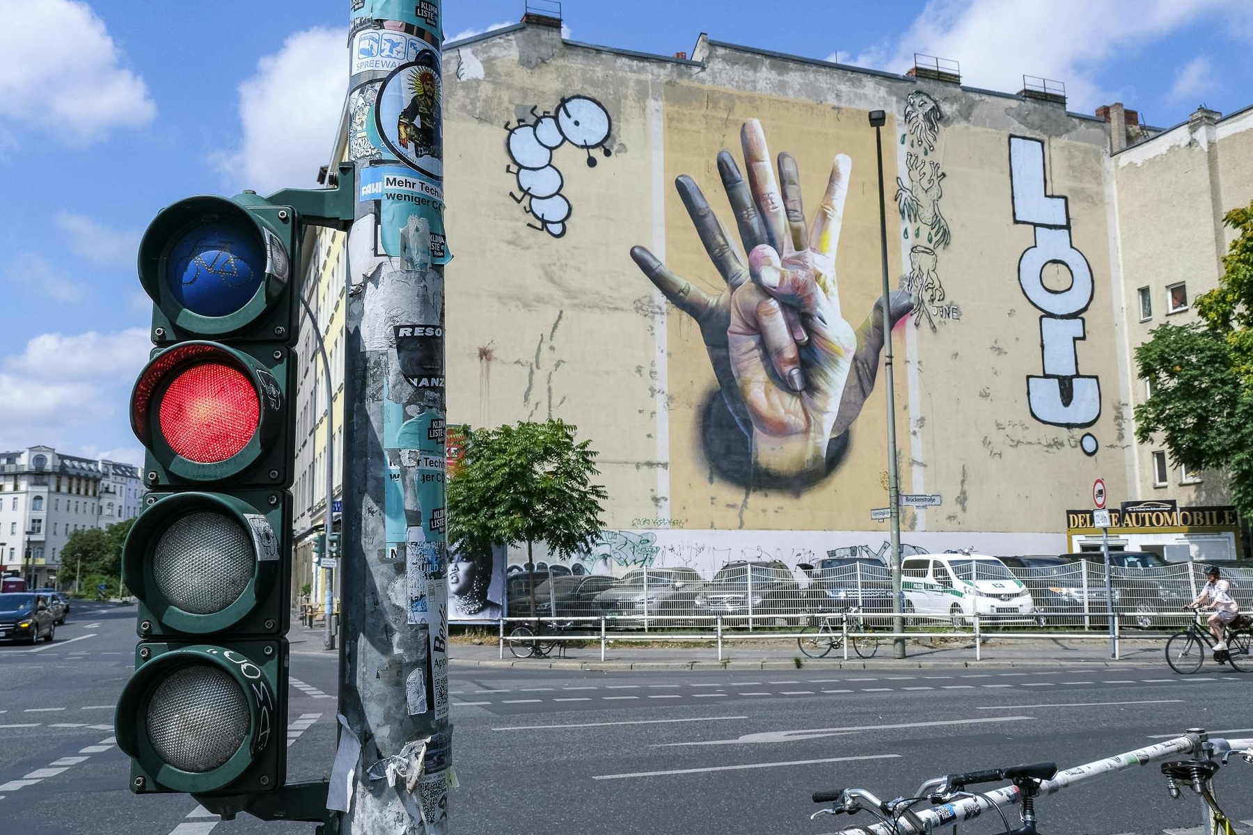 Alternative Bike Tour in Berlin