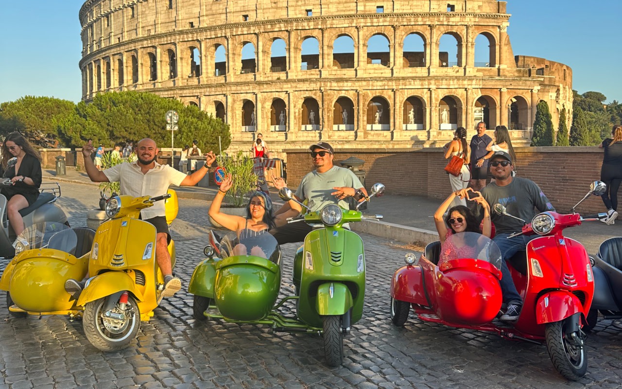City Highlights Vespa Sidecar Tour in Rome