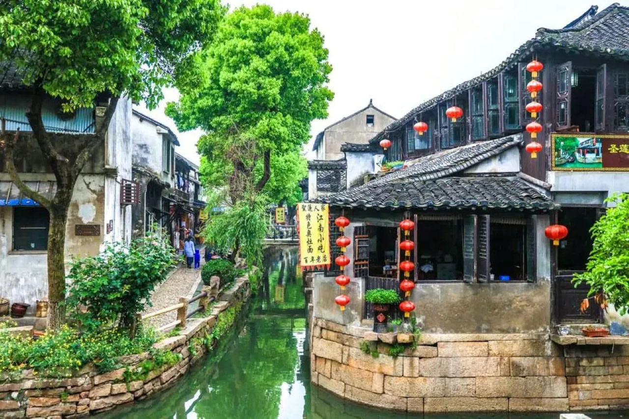 Luzhi Ancient Town