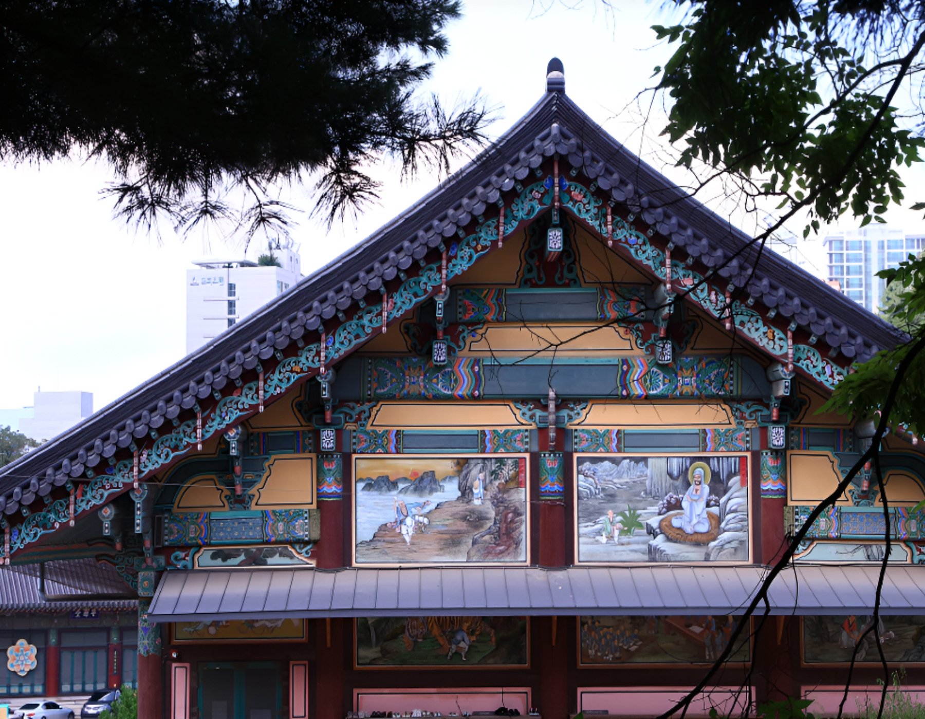 丹青,韓國的色彩。跟隨導遊的解說,探索這些精緻圖案和鮮豔色彩中隱藏的深層意義。 丹青,韓國的色彩。跟隨導遊的解說,探索這些精緻圖案和鮮豔色彩中隱藏的深層意義。