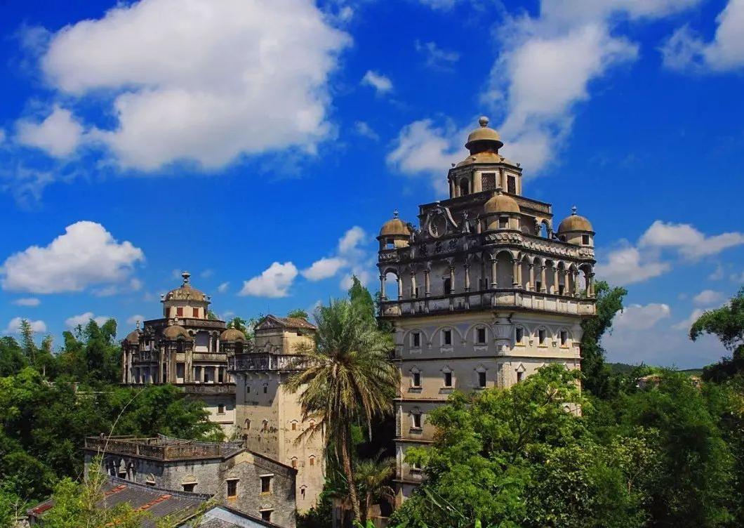 One-day tour of Jiangmen Overseas Chinese Hometown