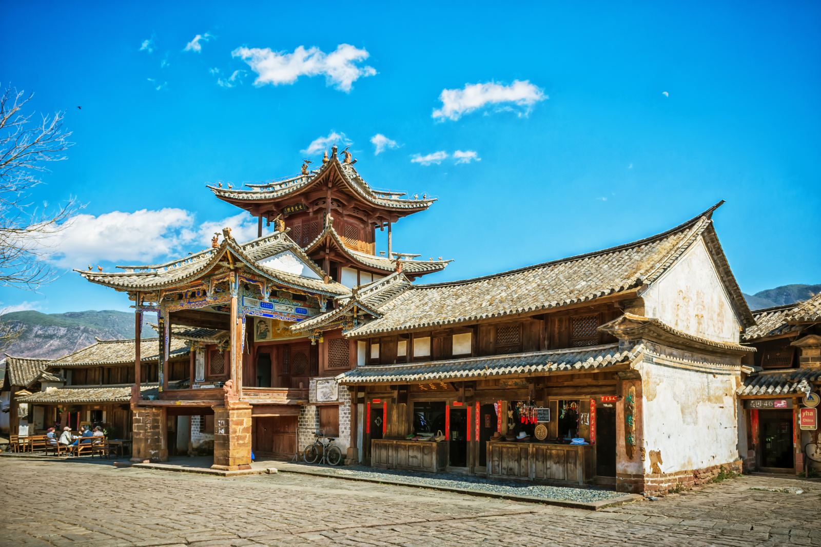 【櫻花季促銷-私享定製團】昆明大理麗江高奢度假6天（入境優選+當地5鑽酒店+玉龍雪山藍月谷+滇池+洱海+喜洲古鎮非遺扎染+麗江千古情）
