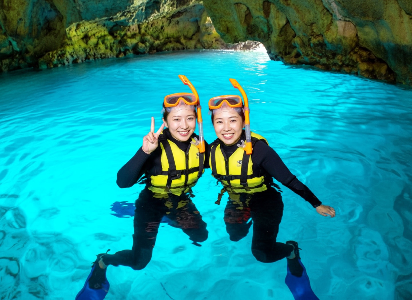 Okinawa: Onna Village Blue Cave Snorkeling & Underwater Walk Boat Dive Experience