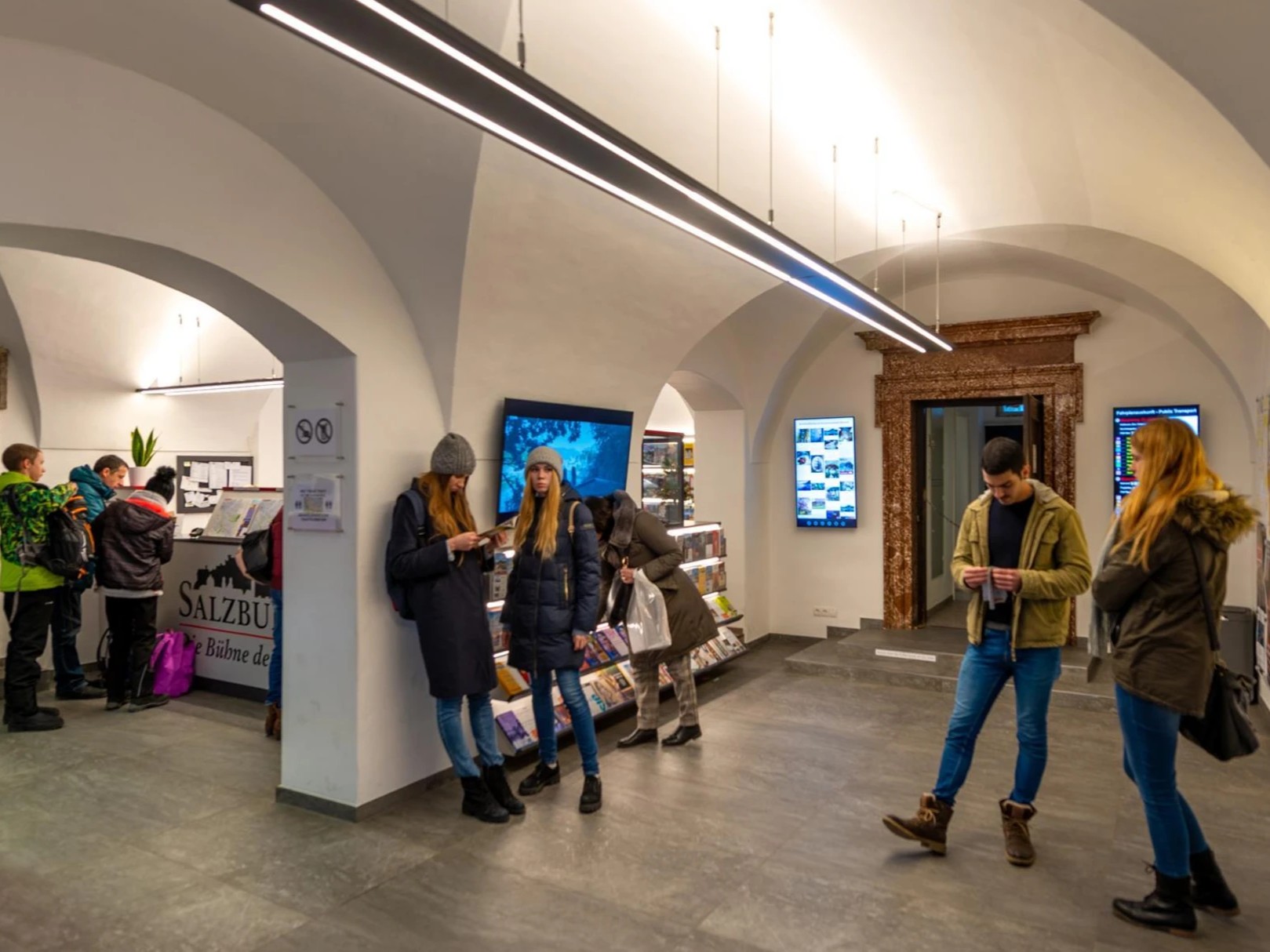 Tourist Info - Mozartplatz