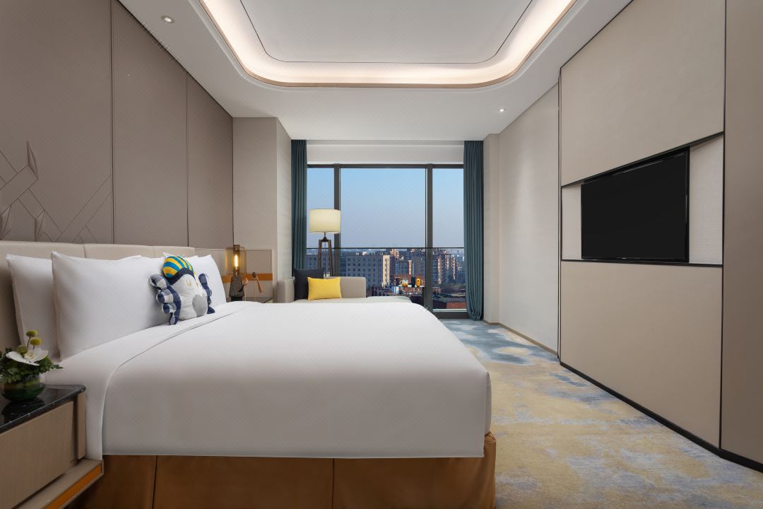One Bedroom Suite City View