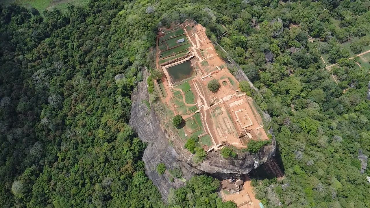 Colombo Sigiriya, Dambulla & Elephant Safari Private Day Tour