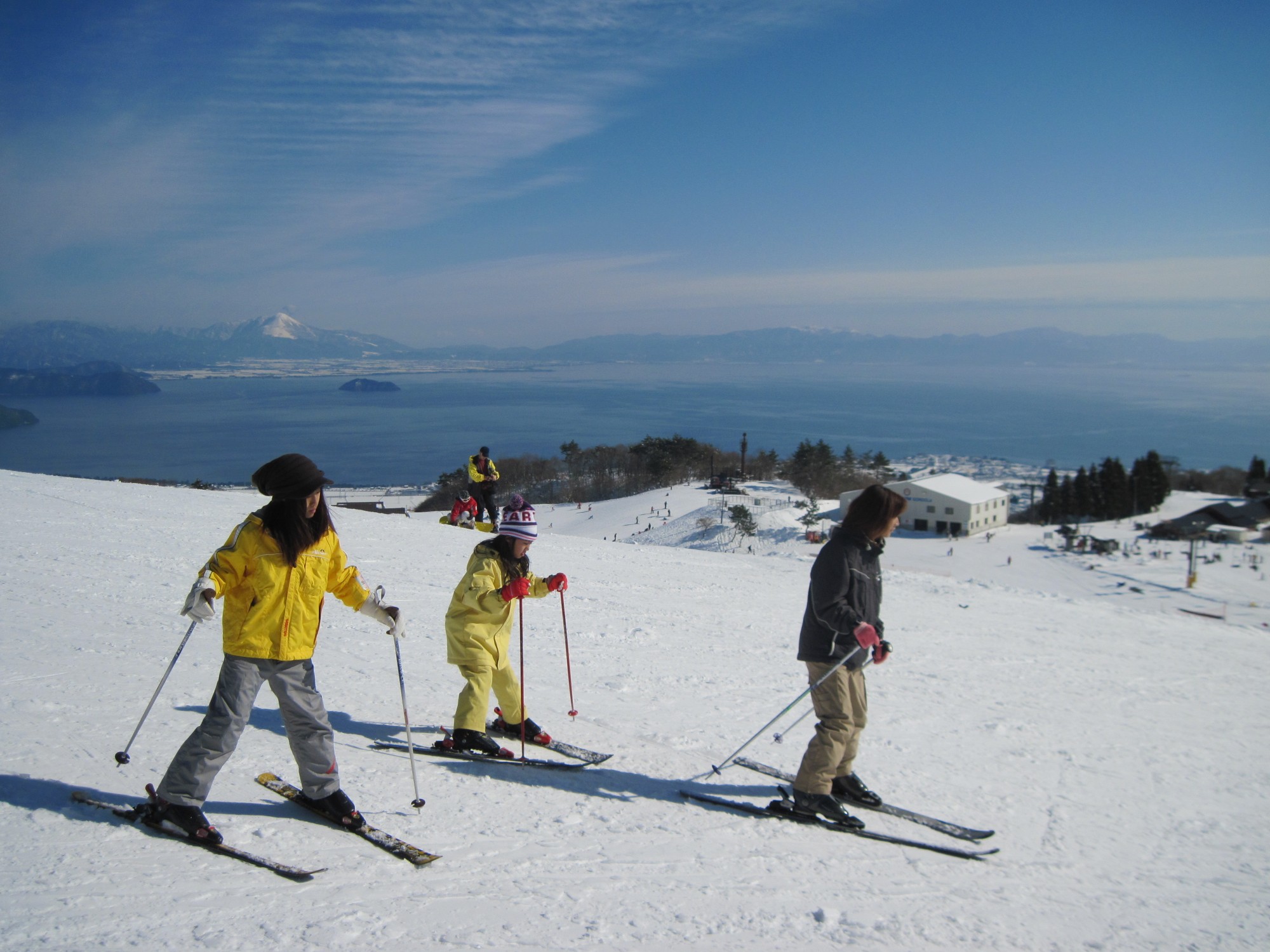琵琶湖箱館山滑雪場