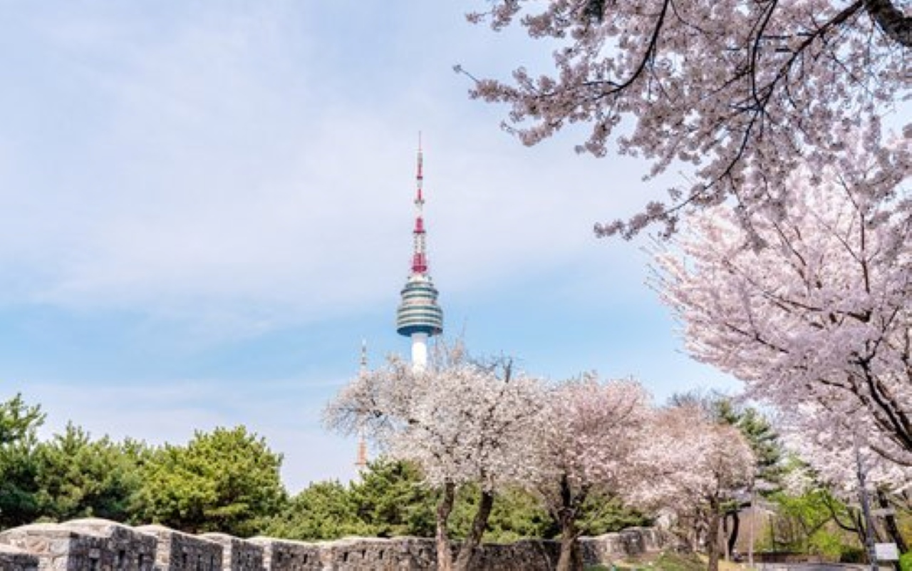 One of Seoul’s most iconic landmarks, offering panoramic city views. The cable car ride and tower have been featured in many famous Korean dramas, especially romantic scenes.