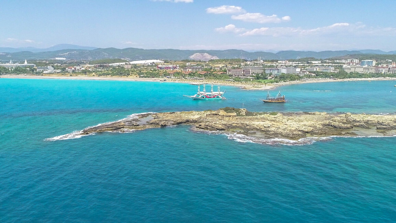 Side Dolphin Island Boat Trip Included Lunch & Soft drinks