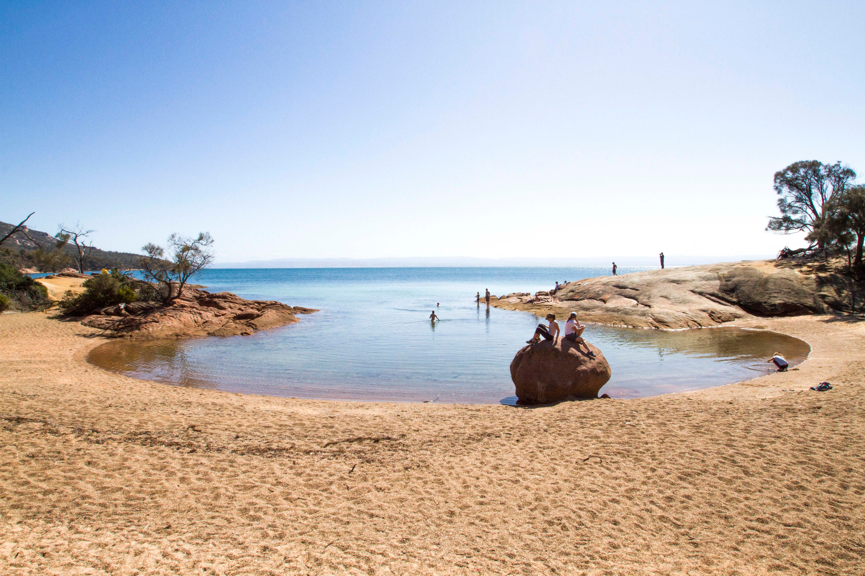 酒杯灣（Wineglass Bay）& 菲欣納（Freycinet）一日遊（霍巴特出發）