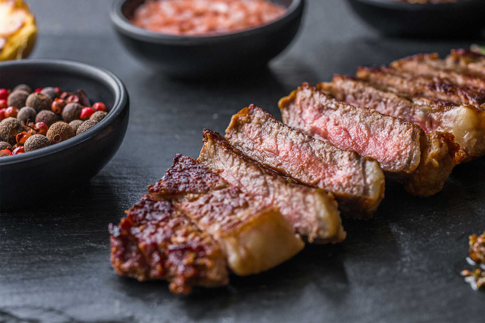 Meat lovers, rejoice! This SG60 celebration, enjoy free-flow 250g Striploin at a special price – only at Opus Bar and Grill.