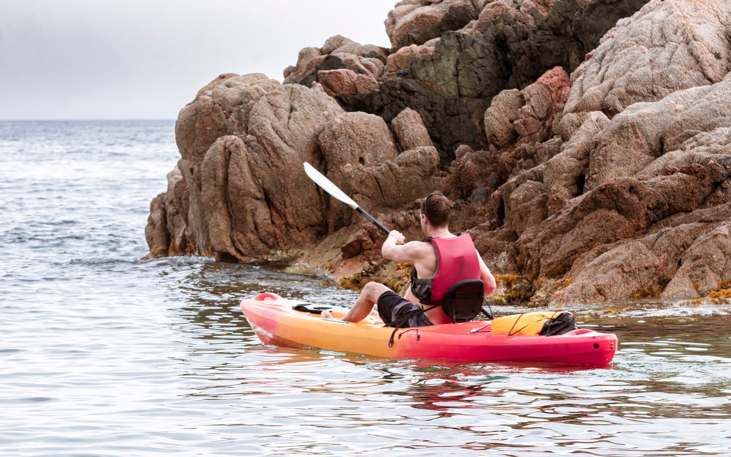 Costa Brava Tour with Kayak, Snorkel and Cliff Jump from Barcelona
