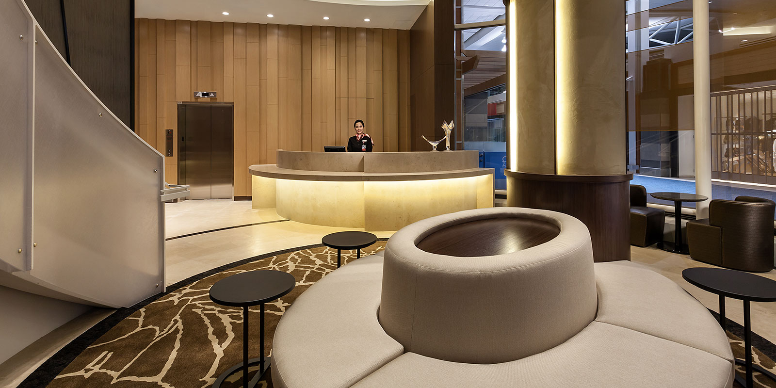 温哥華國際機場Plaza Premium Lounge貴賓室服務