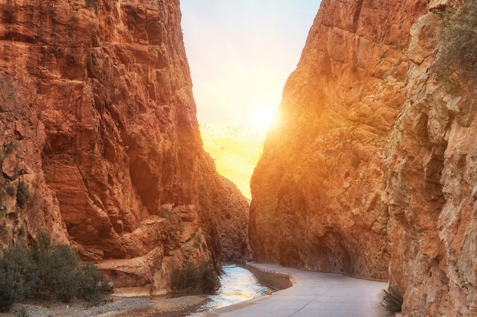 Marrakesh to the Blue City Chefchaouen & Merzouga Desert: 7-day Tour