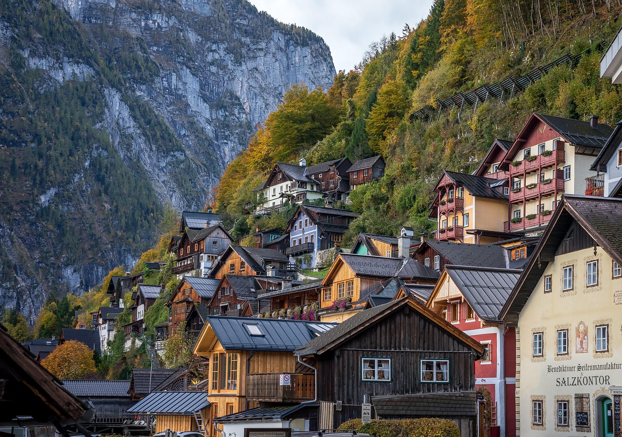 [Chinese Tour] Round Trip from Munich, Germany Hallstatt Postcard Viewing Platform + Lake Wolfgang Day Tour (Travel to Laqun/Twin Lake Secret Land)
