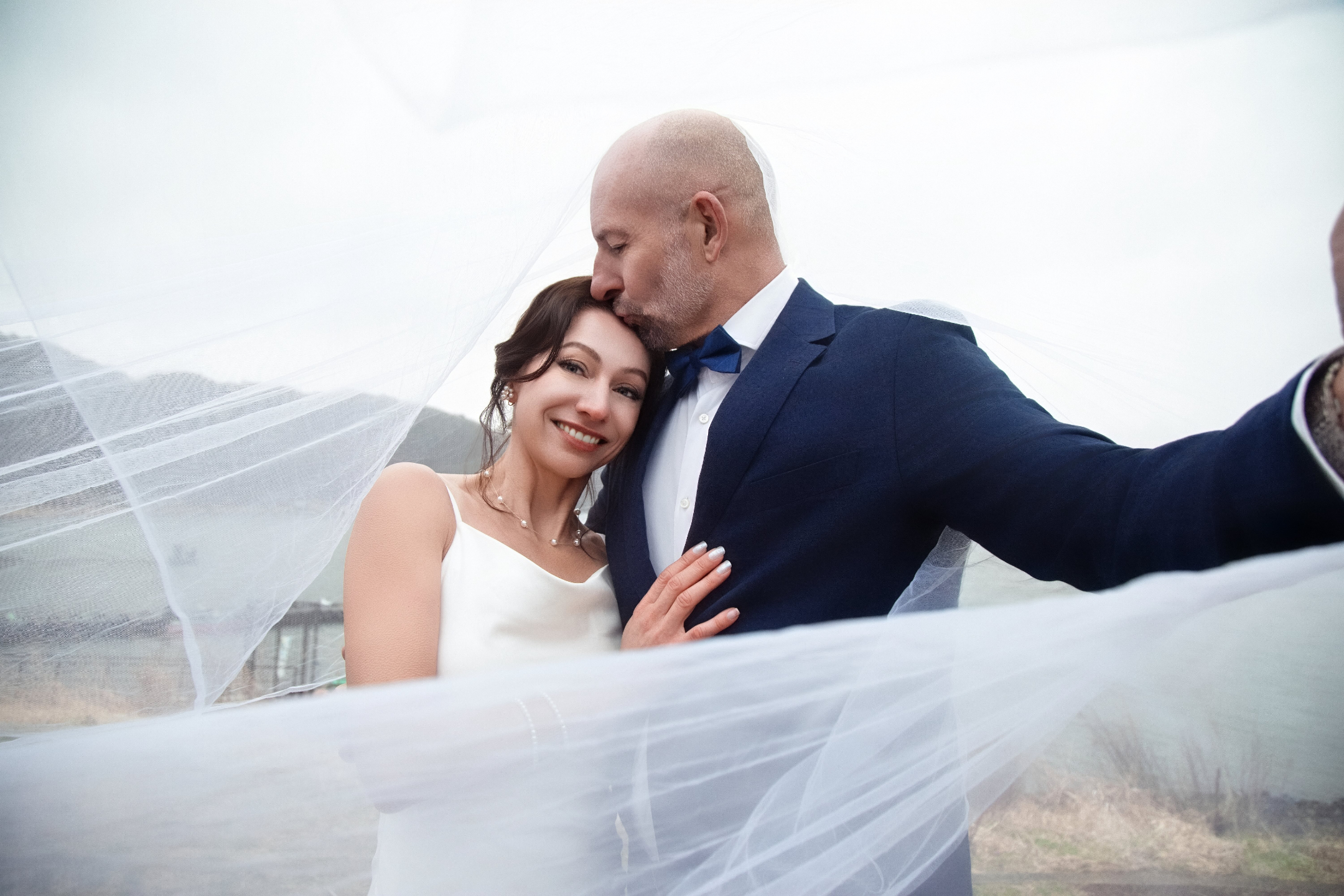 波浪橋（Naminami Bridge） - 質樸迷人的木拱橋，可欣賞富士山美景，是情侶拍攝浪漫照片的理想之地