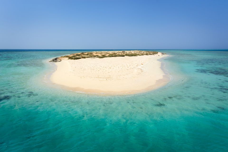 Marsa Alam: Hamata Islands Snorkeling Trip with Lunch