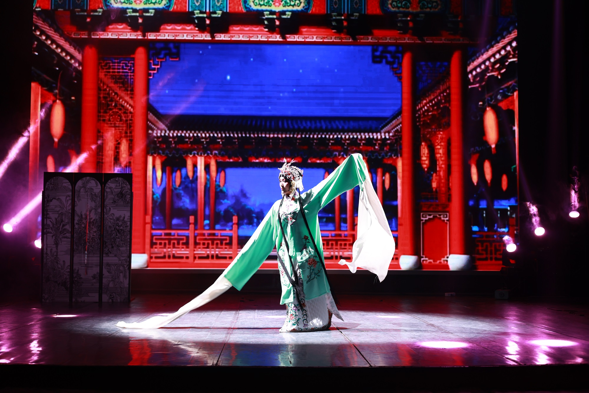 重慶戲山城戲劇表演（川劇變臉+吐火+茶藝表演+可選戲服妝造+視聽盛宴）