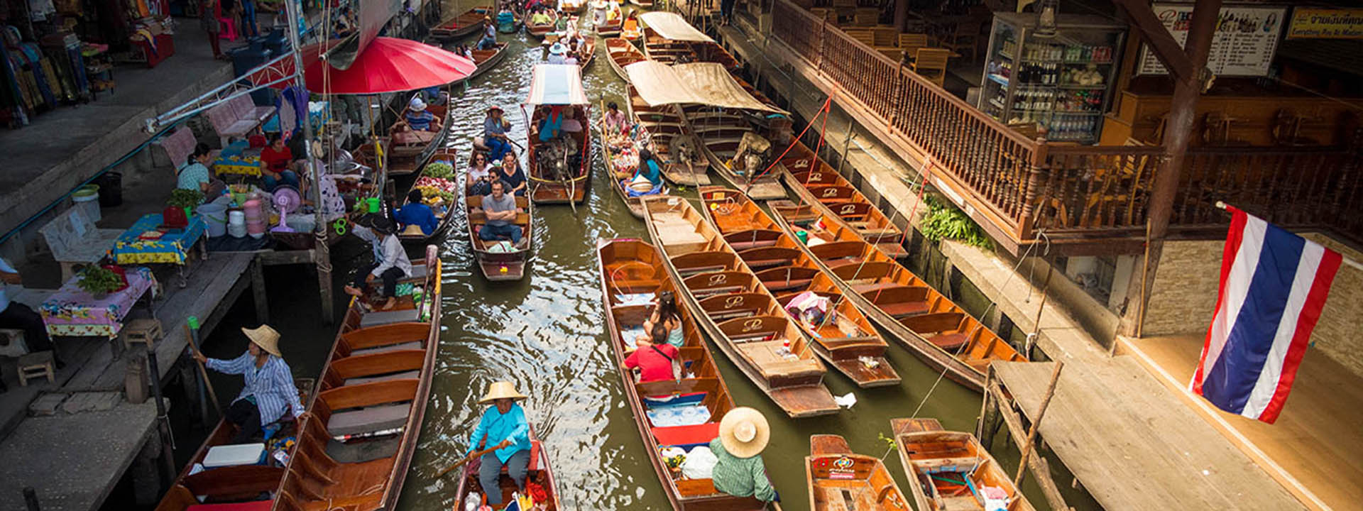 Damnoen Saduak Floating Market