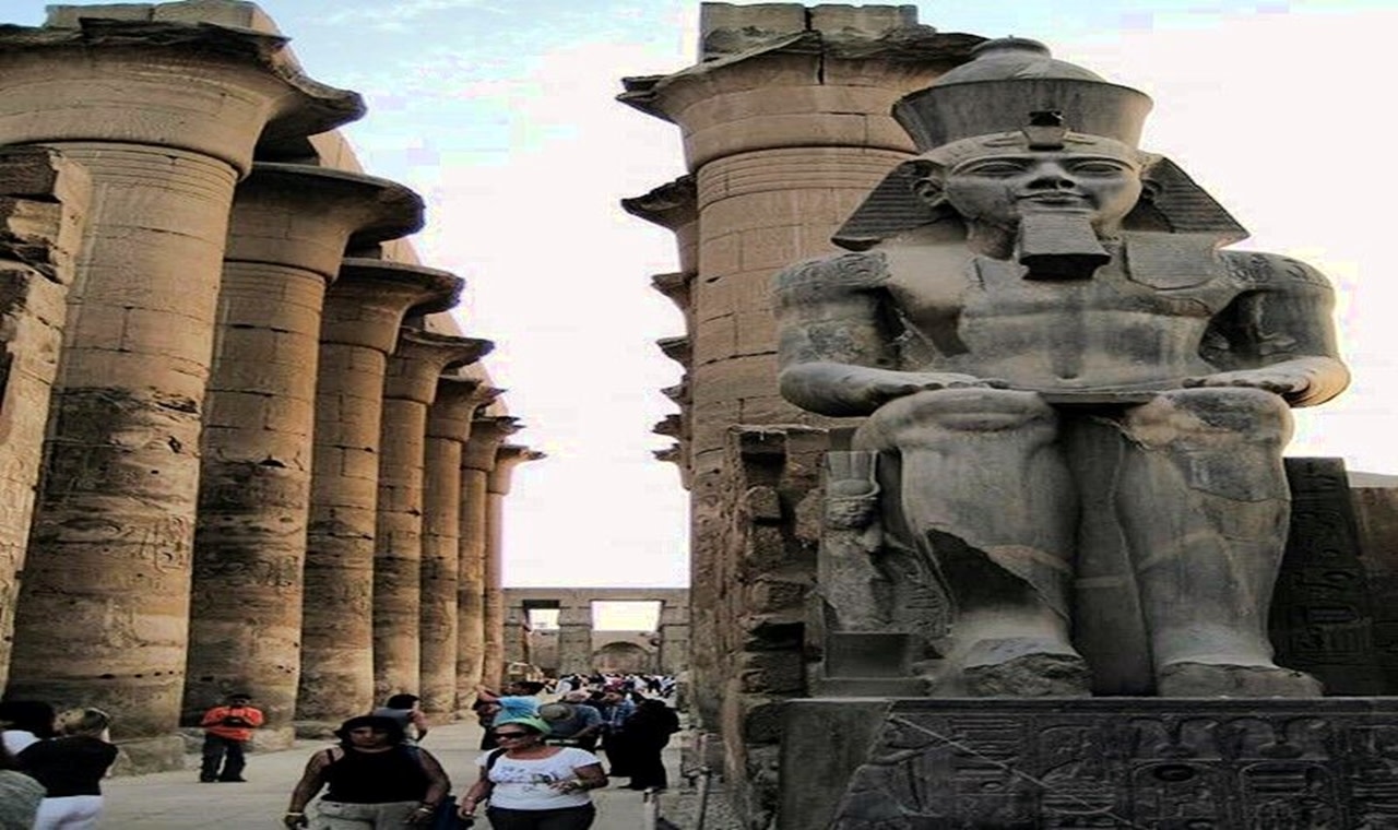 Luxor Full-Day Private Temple and Sightseeing Tour