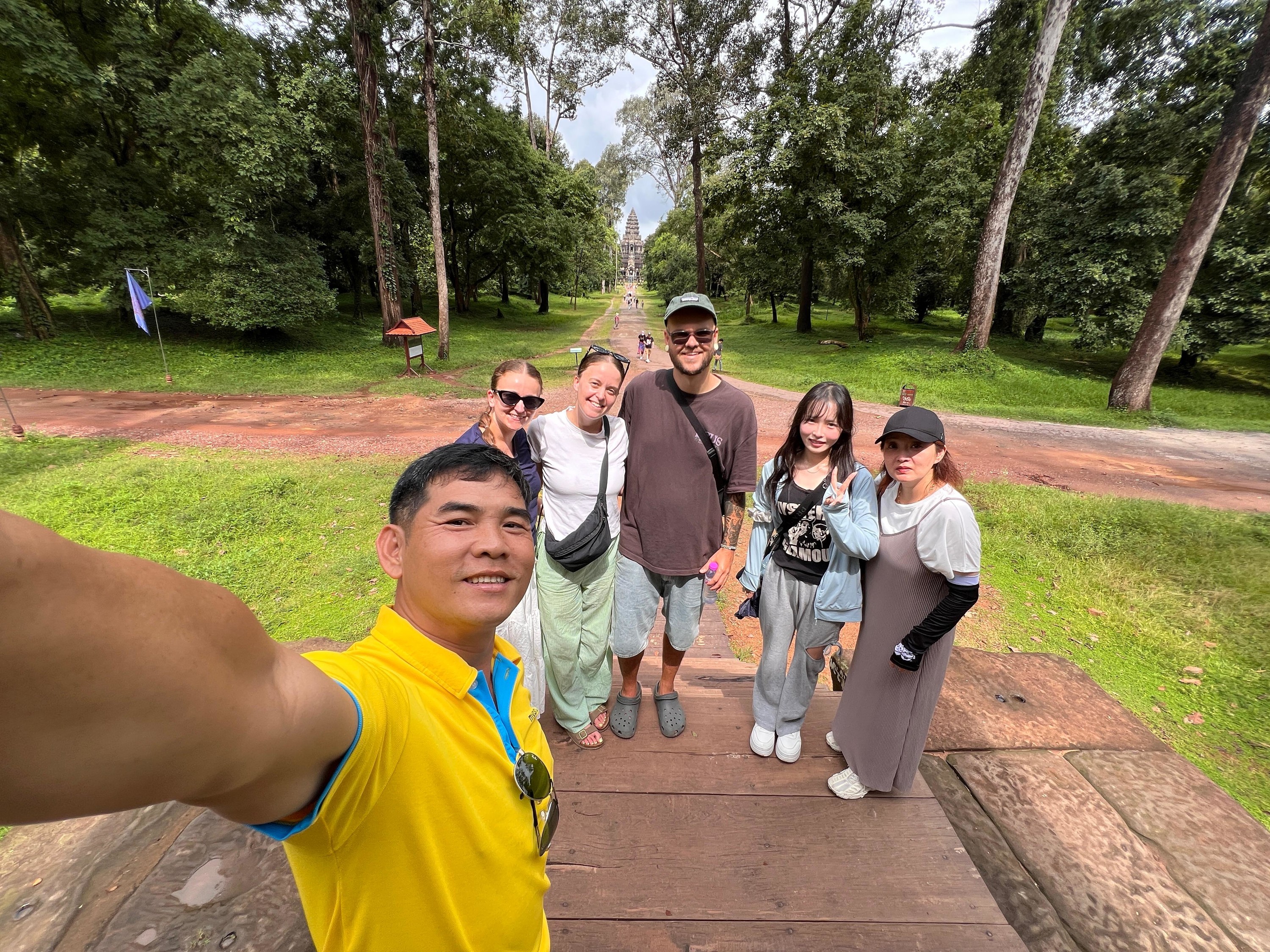 Tour Guide Service in Siem Reap